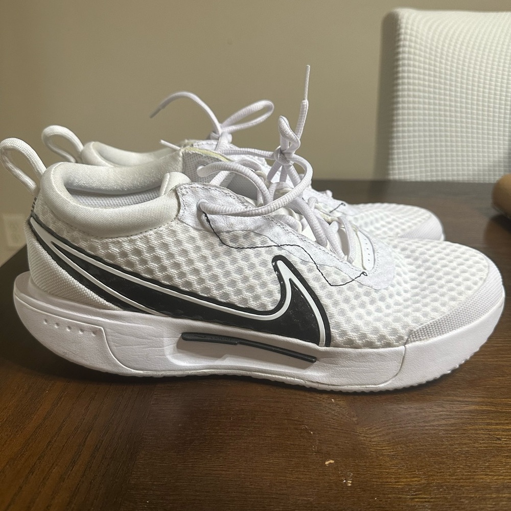 Nike White and Black Mesh Sport Sneakers - Picture 2 of 7